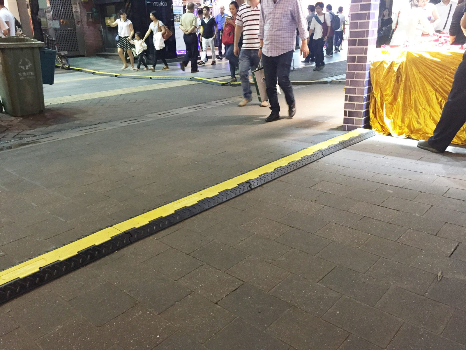 Flip Top Cable Cover Module, 2 Cable