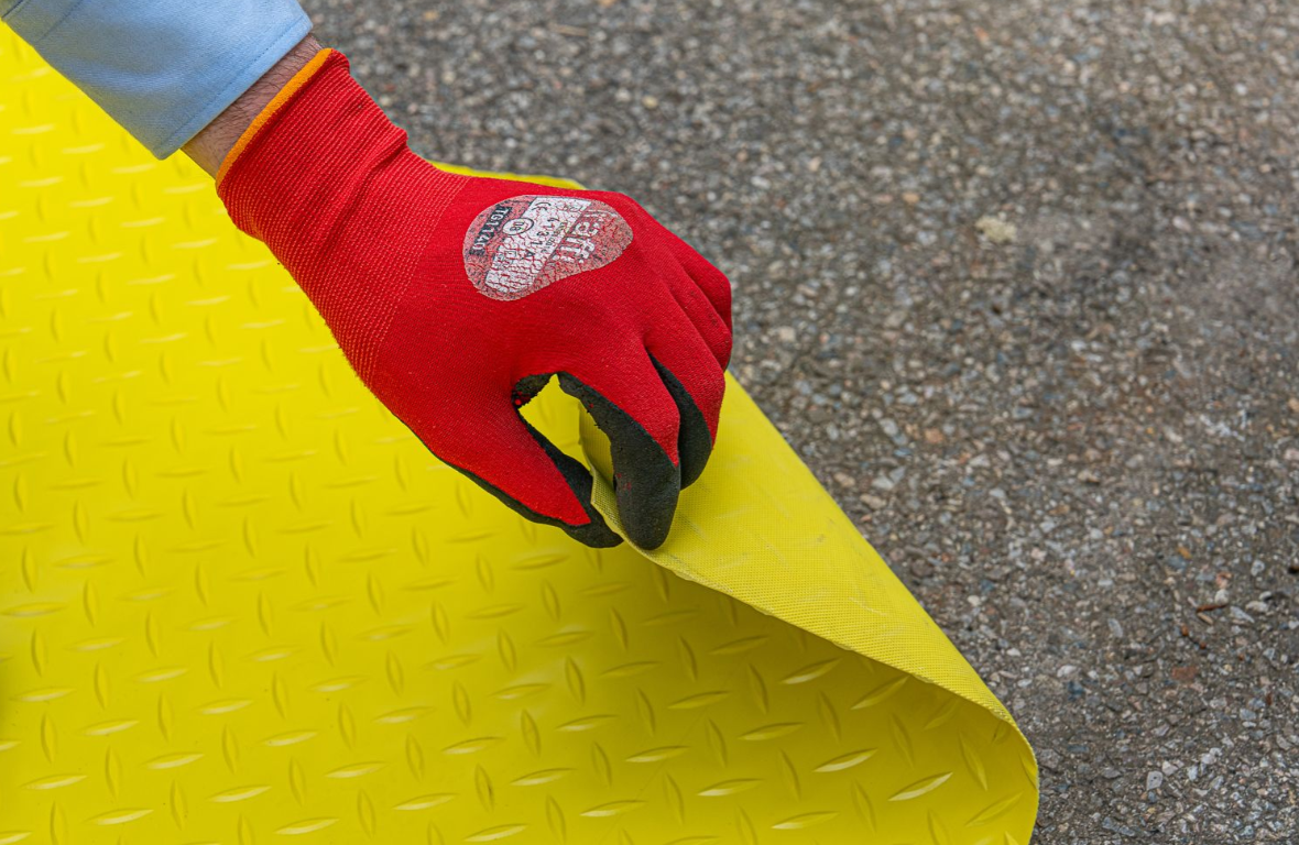 SiteWays Walkway Matting, Hi-Viz, 1m x 10m x 2